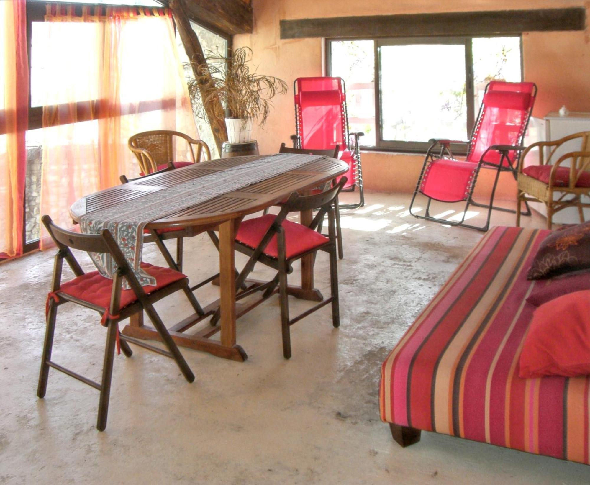 Maison de 3 chambres a Noves avec terrasse amenagee et WiFi Extérieur photo